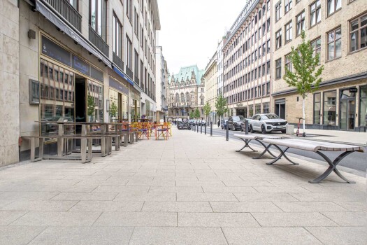 Hamburg (D), Townhall Quartier, La Linia Sand beige.